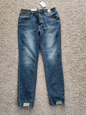 Judy Blue Medium Wash Skinny Jeans with Ankle Distress